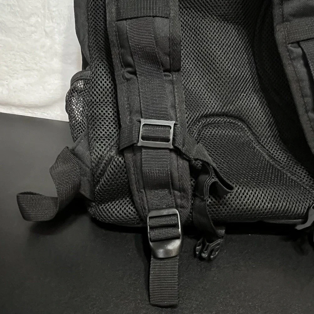 Lincoln Outfitters Rugged Backpack Camping Computer Sleeve Sturdy Large Size